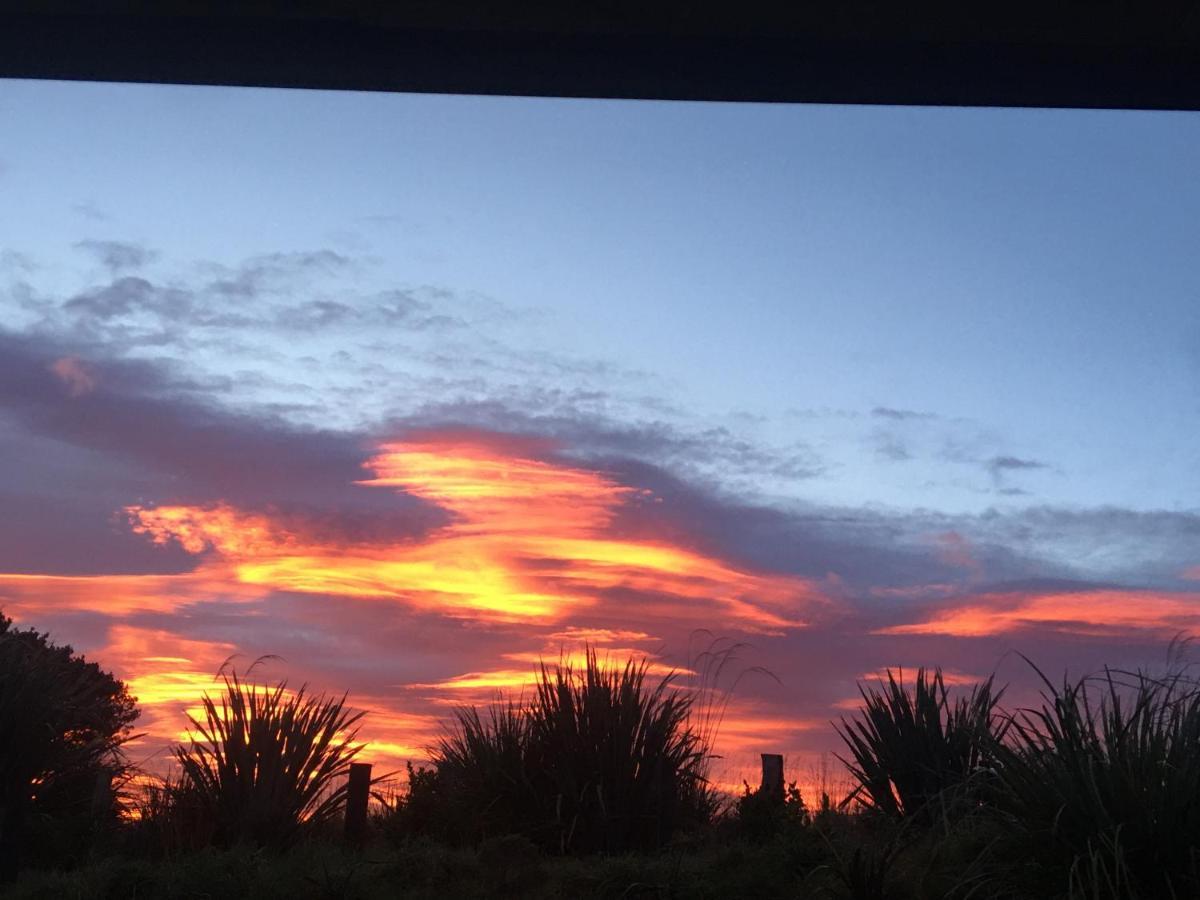“The Cliffs” Humpridge View Motels Tuatapere Esterno foto