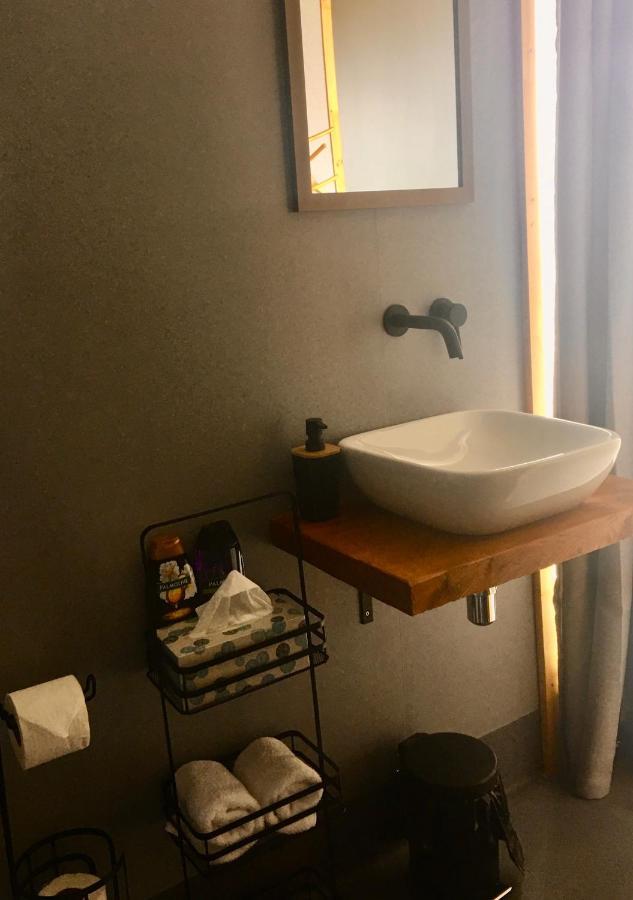 “The Cliffs” Humpridge View Motels Tuatapere Esterno foto