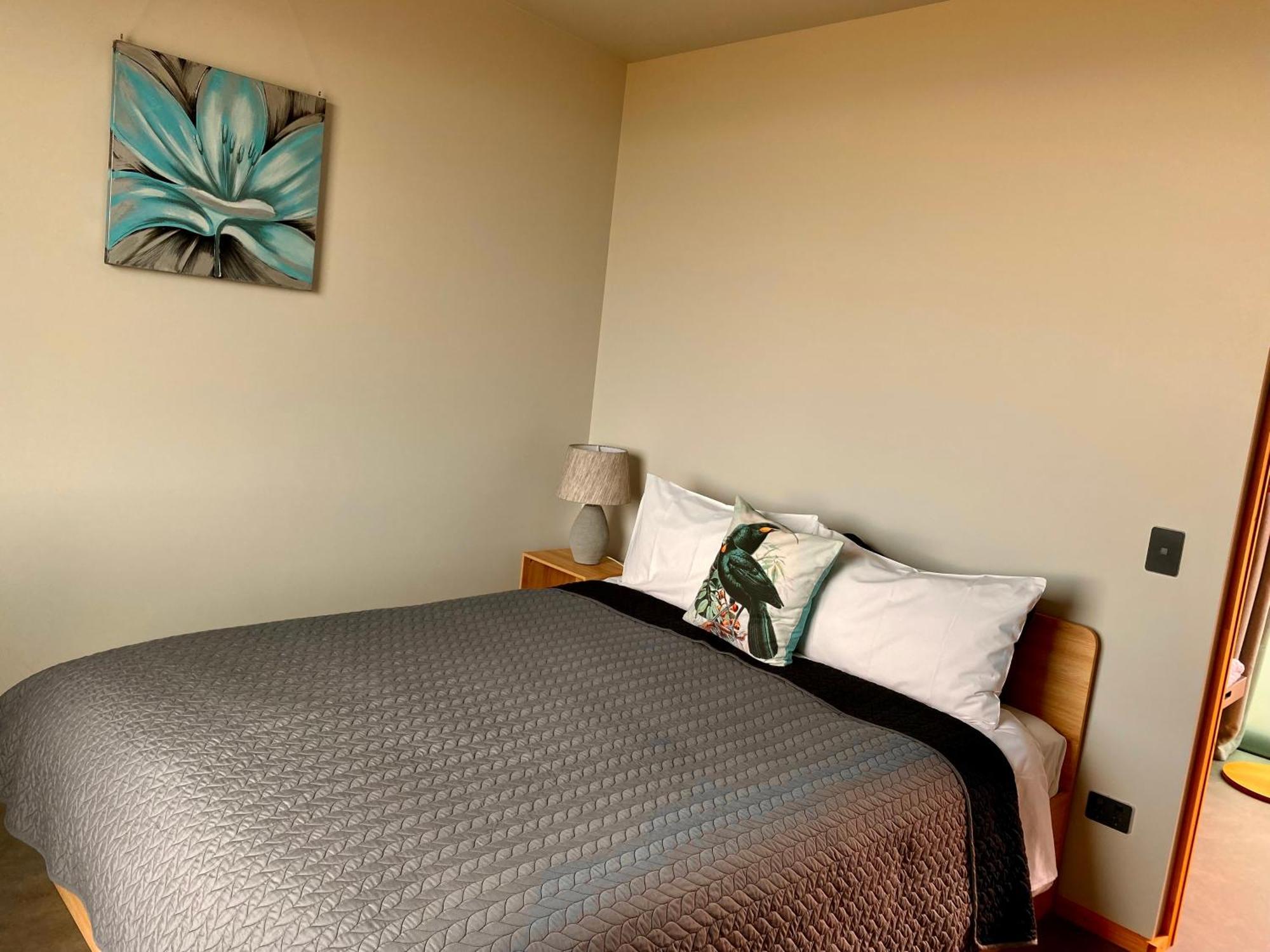“The Cliffs” Humpridge View Motels Tuatapere Esterno foto