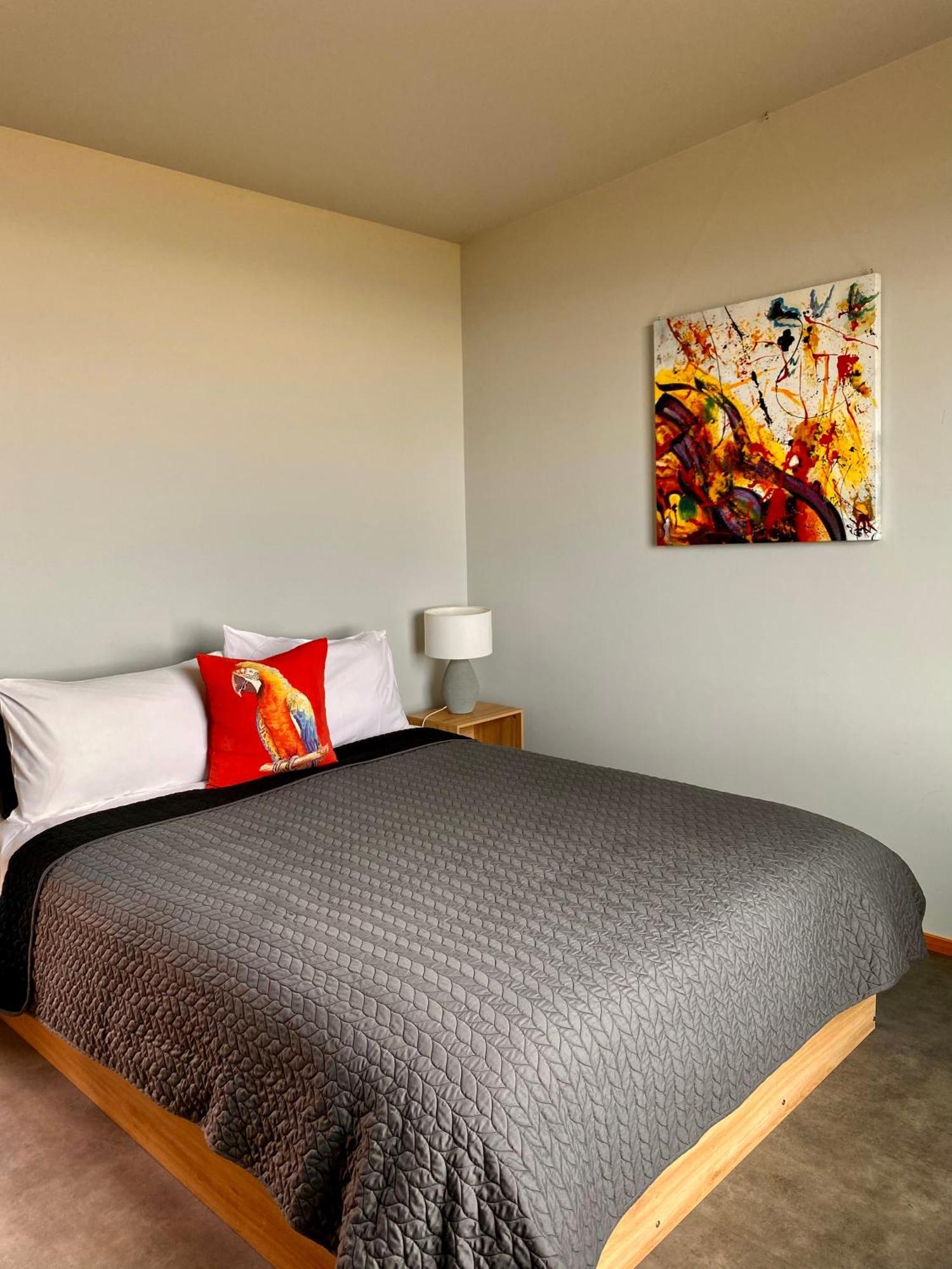 “The Cliffs” Humpridge View Motels Tuatapere Esterno foto
