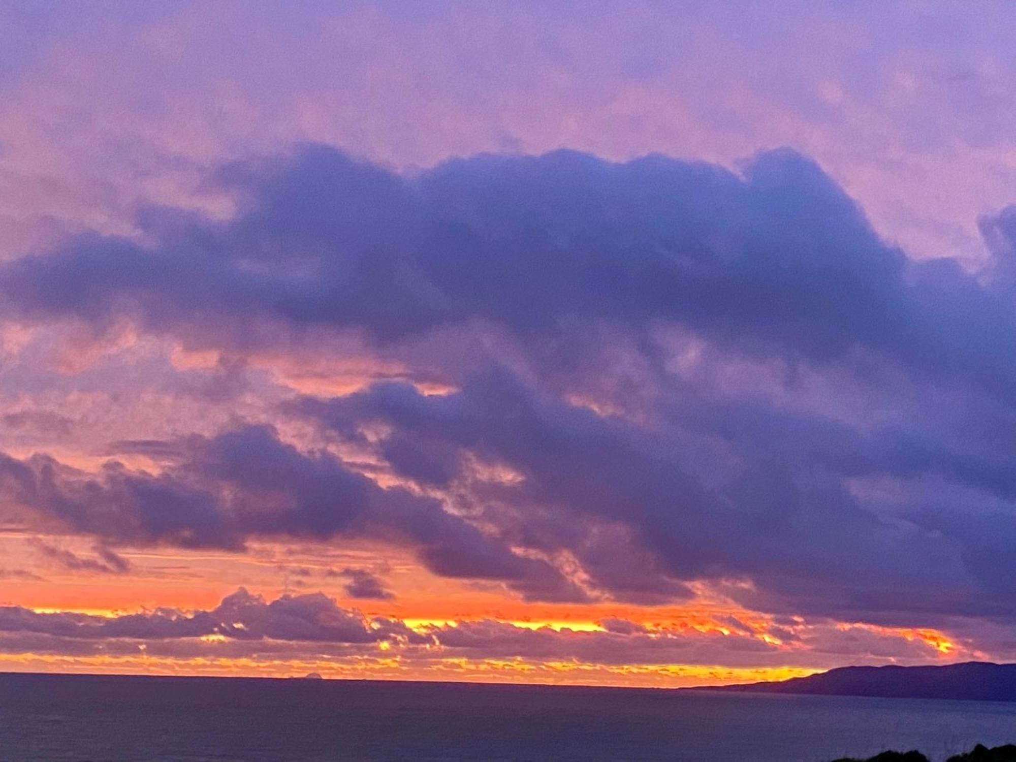 “The Cliffs” Humpridge View Motels Tuatapere Esterno foto